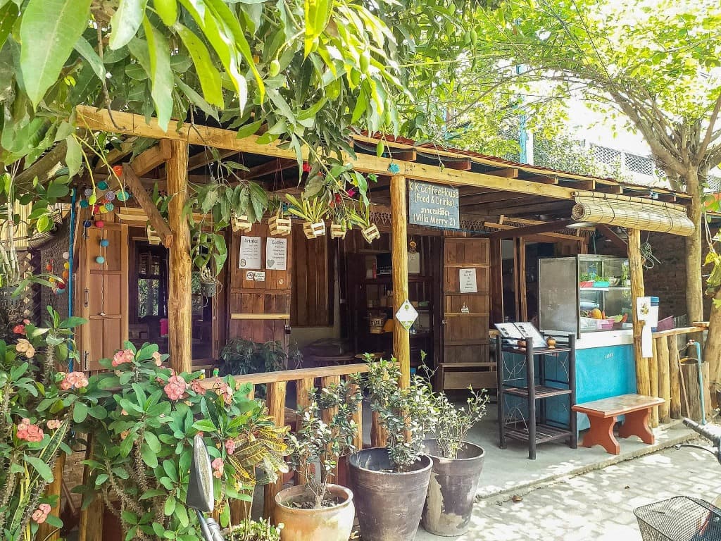 Pha Khao Lao restaurant