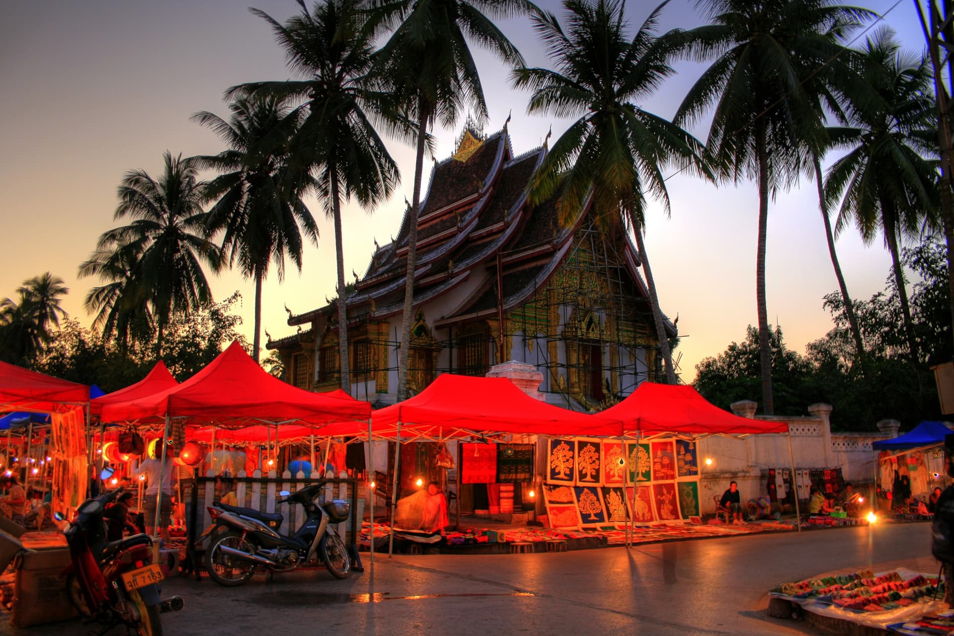 Mercato notturno di Luang Prabang